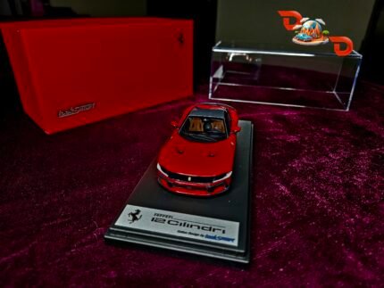 Looksmart Ferrari 12 Cilindri Rosso Magma 1:43