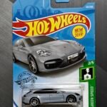 Hot Wheels Porsche Panamera Turbo S E-Hybrid Sport Turismo Grey