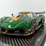 Frontiart - 1/18 Koenigsegg Jesko Green Tinted Carbon Resin Model Car