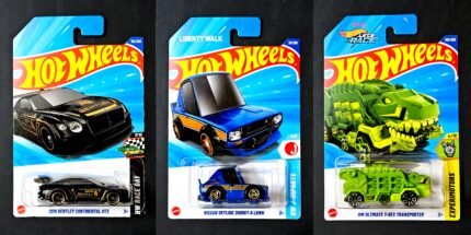 Hot Wheels IMP-CMB13 - Nissan Skyline 2000GT-R LBWK, 2018 Bentley Continental, Ultimate T-Rex Transporter