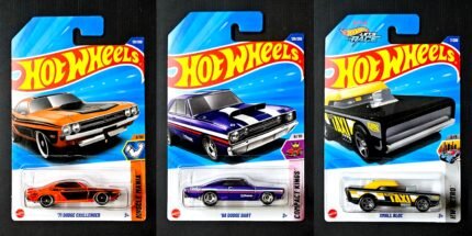 Hot Wheels IMP-CMB21 - 71 Dodge Challenger, Small Bloc, 68 Dodge Dart