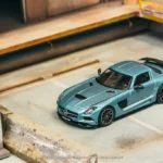 Tarmac Works 1/64 Mercedes-Benz SLS AMG Coupé Black Series Matte Blue - GLOBAL64