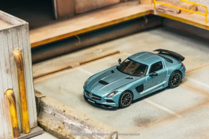 Tarmac Works 1/64 Mercedes-Benz SLS AMG Coupé Black Series Matte Blue - GLOBAL64