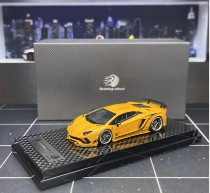 Rotating Wheel RW 1/64 Rowen Aventador S Resin Model Pearl Yellow