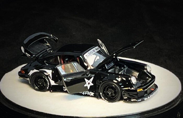 PGM 1:64 Porsche RWB930 Baphomet Demon Luxury w/ Turntable - Image 3