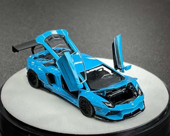 PGM 1/64 scale LBWK LP700-4 – Baby Blue - Image 3