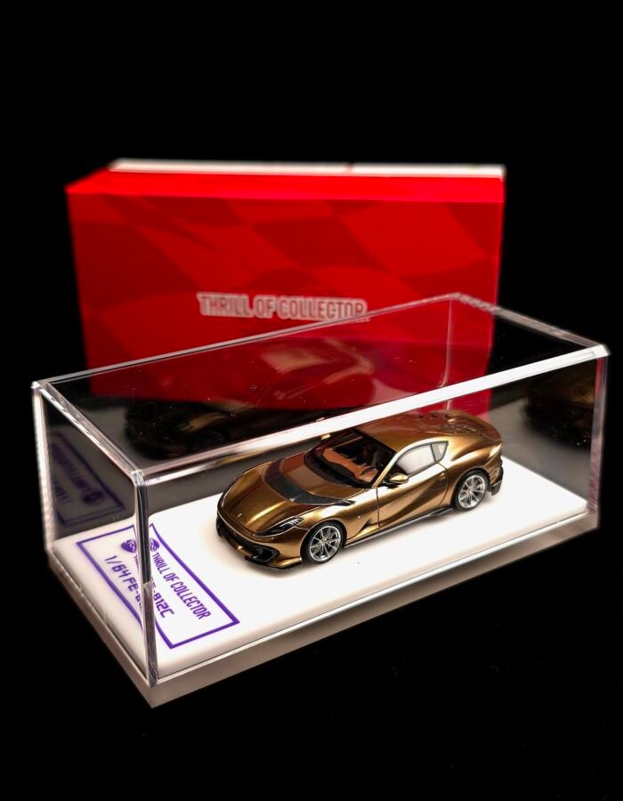 Fuelme X TOC 1:64 Ferrari 812 Competizione Oro Baviera - Image 3