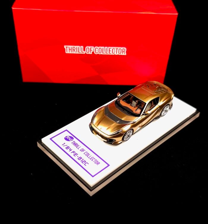 Fuelme X TOC 1:64 Ferrari 812 Competizione Oro Baviera - Image 12
