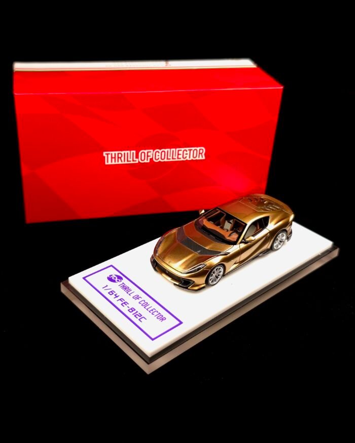 Fuelme X TOC 1:64 Ferrari 812 Competizione Oro Baviera - Image 16