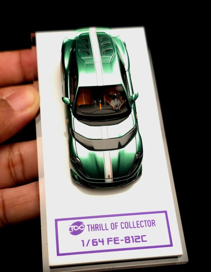 Fuelme X TOC 1:64 Ferrari 812 Competizione Verde Bottigilia - Image 14