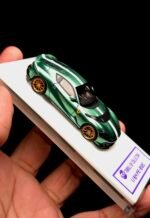 Fuelme X TOC 1:64 Ferrari 812 Competizione Verde Bottigilia - Image 17
