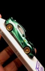 Fuelme X TOC 1:64 Ferrari 812 Competizione Verde Bottigilia - Image 18