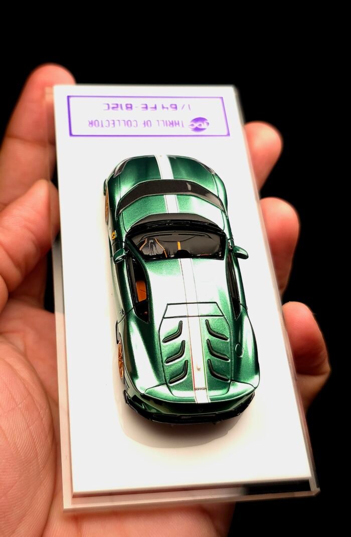 Fuelme X TOC 1:64 Ferrari 812 Competizione Verde Bottigilia - Image 25
