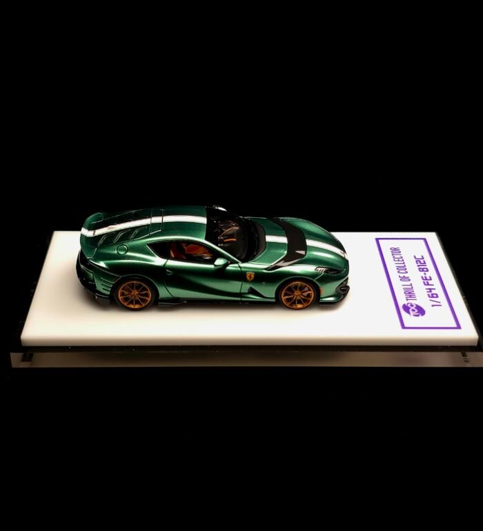 Fuelme X TOC 1:64 Ferrari 812 Competizione Verde Bottigilia - Image 29