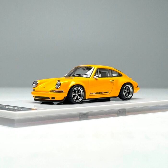 ZINCIT MODEL Porsche 911 Singer DLS Coupe Yellow 1:64 - Image 2
