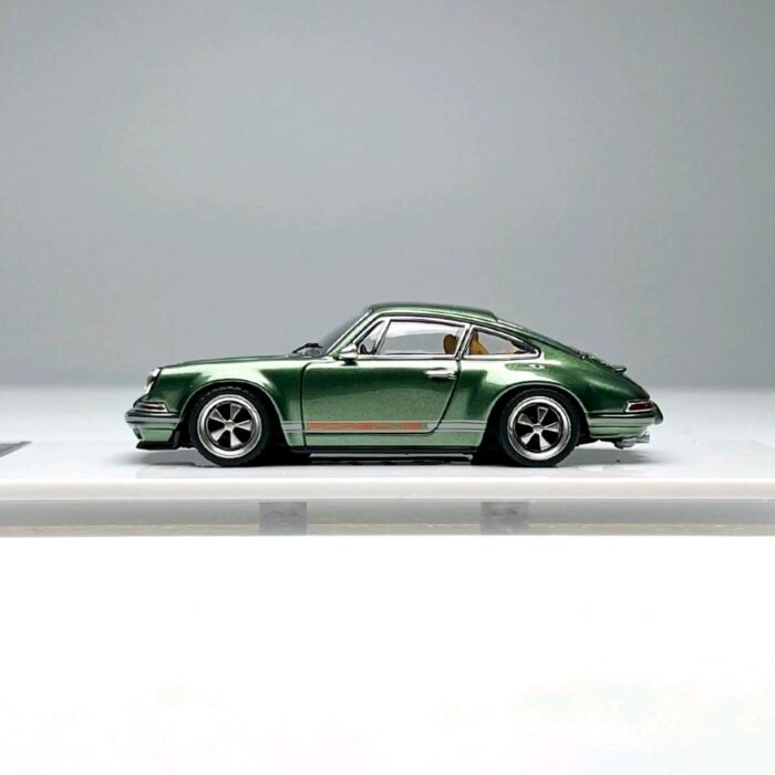 Zincit Model Porsche 911 Singer DLS Coupe Green 1:64 - Image 4