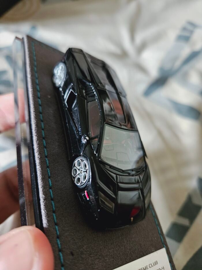 Extreme Club 1/64 Lamborghini Countach LPI800-4 Resin Model Glossy Black(Caution : Mirrors Are broken) - Image 5
