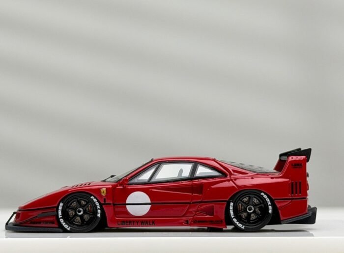 Davis & Giovanni LB Performance F40 Rosso Corsa - Image 3