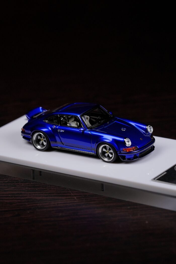 Deepmaker 1:64 Porsche Singer DLS Blue Metallic Resin Model Car angle