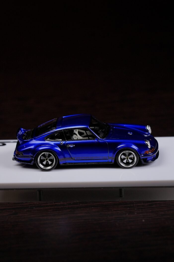 Deepmaker 1:64 Porsche Singer DLS Blue Metallic Resin Model Car side