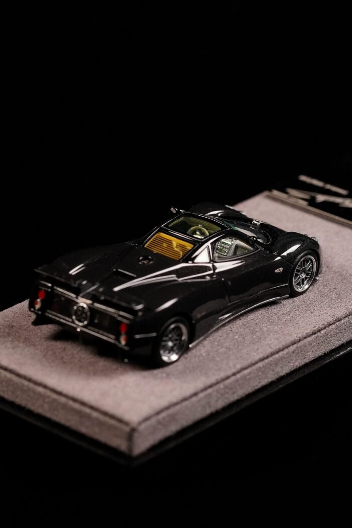 Figart Model 1:64 Pagani Zonda C12S 2000 Black Carbon Fiber Resin Model Car - Image 6