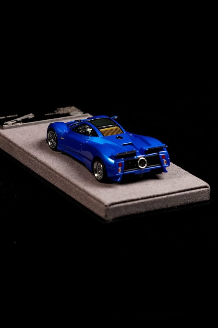 Figart Model 1:64 Pagani Zonda C12S 2000 Blu Francia Resin Model Car - Image 9