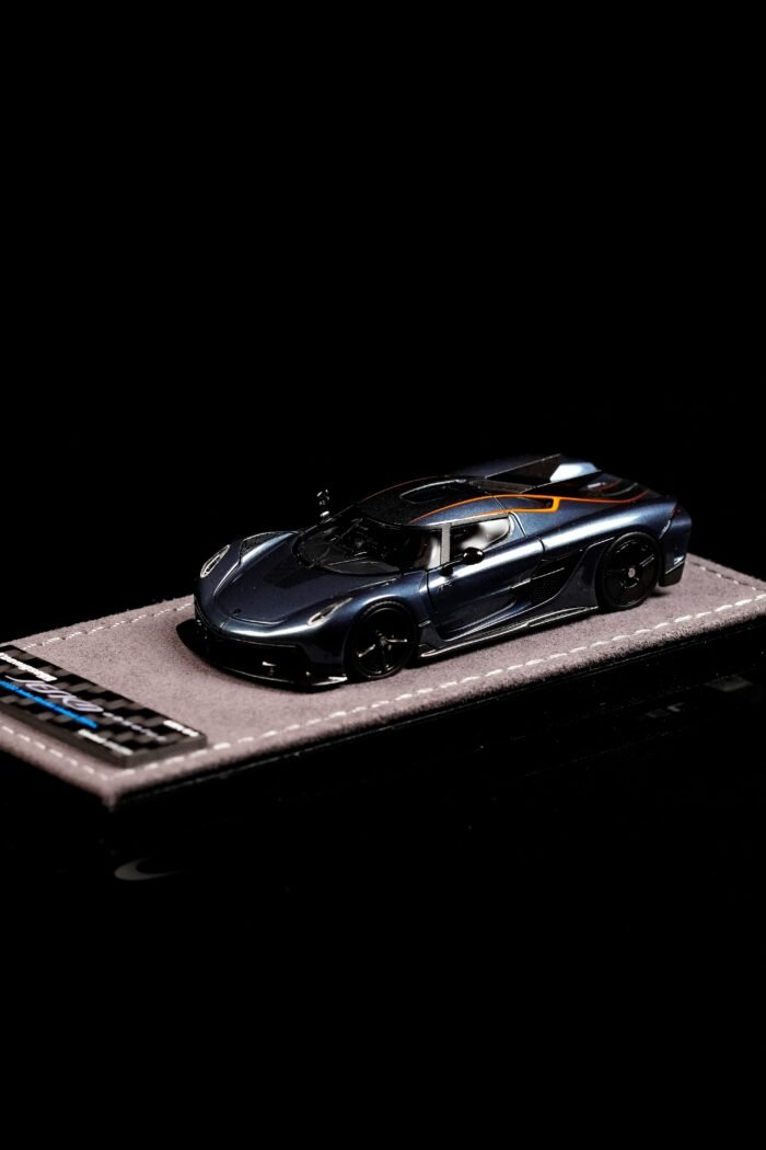 Gryning 1:64 Koenigsegg  Jesko Absolut 7332 Deep Sea Blue / Sweet Mandarin Resin Model Car - Image 2