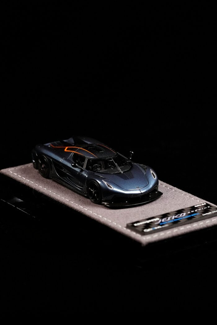 Gryning 1:64 Koenigsegg  Jesko Absolut 7332 Deep Sea Blue / Sweet Mandarin Resin Model Car - Image 4
