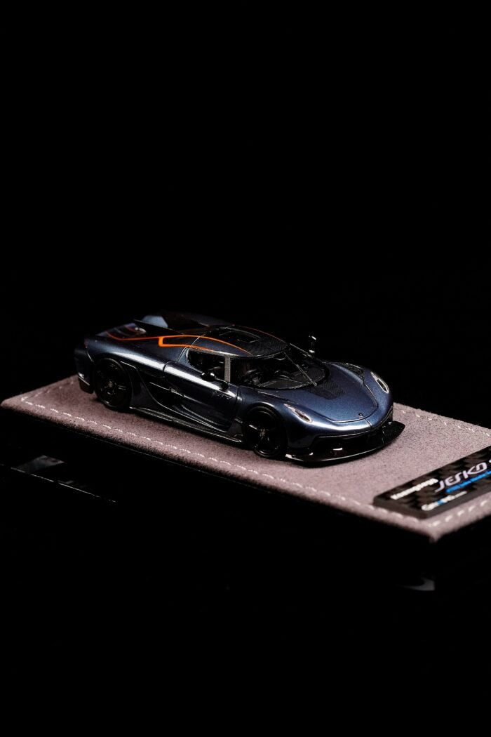 Gryning 1:64 Koenigsegg  Jesko Absolut 7332 Deep Sea Blue / Sweet Mandarin Resin Model Car - Image 5