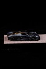 Gryning 1:64 Koenigsegg  Jesko Absolut 7332 Deep Sea Blue / Sweet Mandarin Resin Model Car - Image 6