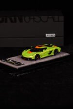 Gryning 1:64 Koenigsegg Jesko Absolut Green/Sweet Mandarin Limited 299 PCS Resin Model Car