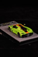 Gryning 1:64 Koenigsegg Jesko Absolut Green/Sweet Mandarin Limited 299 PCS Resin Model Car - Image 6