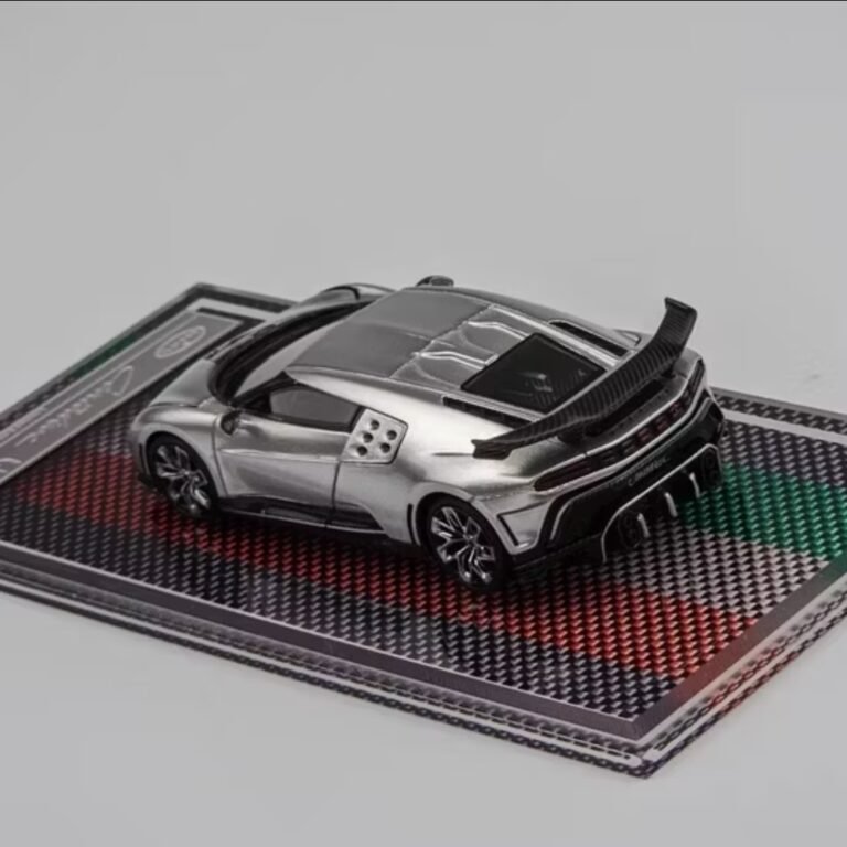 U2 1:64 Bugatti Centodieci Resin Model Car back