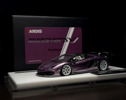 TARDIS 1:64 Aventador SVJ Roadster Amethyst