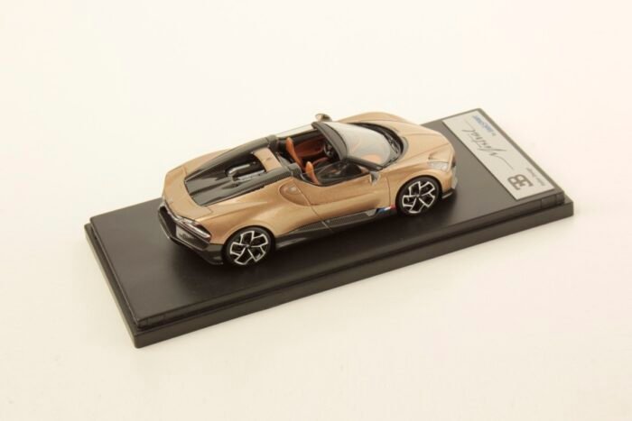 Looksmart Bugatti W16 Mistral 1:43 - Image 2