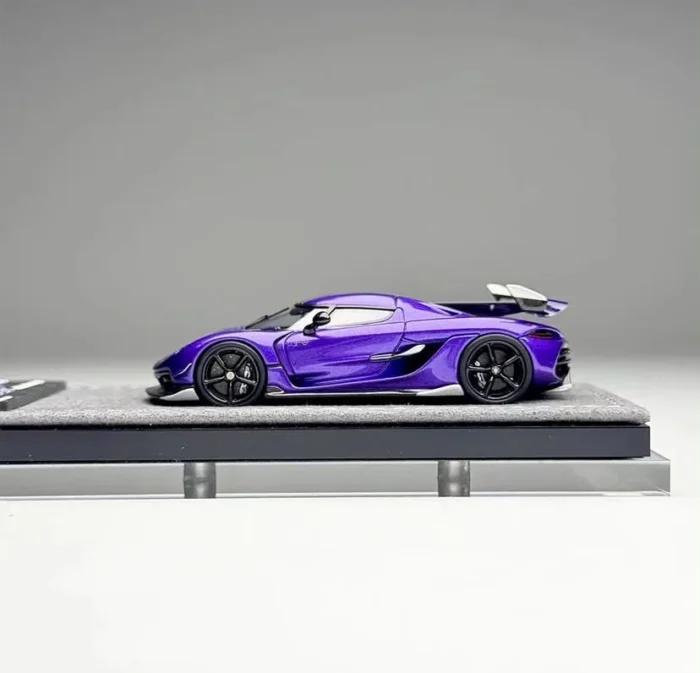 Gryning  1:64 Koenigsegg Jesko Attack in Pearl Purple/Carbon Fiber Resin Model Car - Image 5