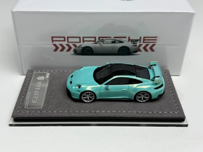 Ultimate Player 1:64 Porsche 911 GT3 Bamboo Green Resin Model Car
