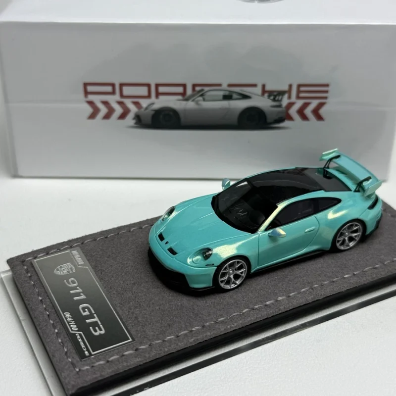 Ultimate Player 1:64 Porsche 911 GT3 Bamboo Green Resin Model Car