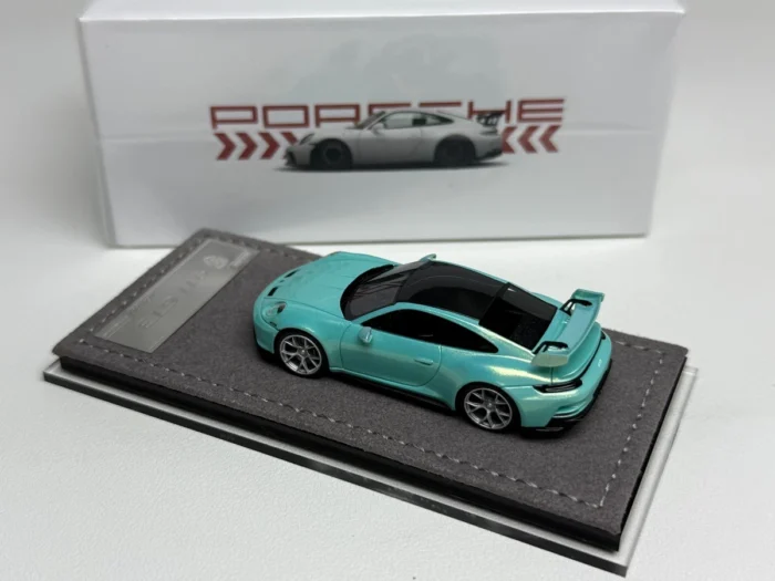 Ultimate Player 1:64 Porsche 911 GT3 Bamboo Green Resin Model Car