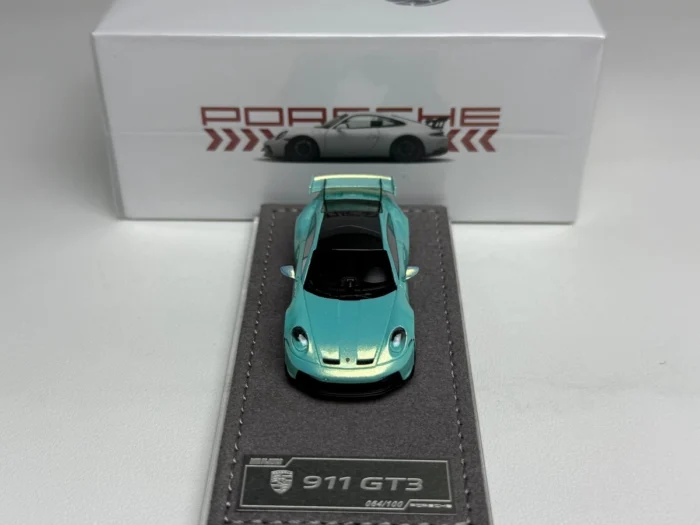 Ultimate Player 1:64 Porsche 911 GT3 Bamboo Green Resin Model Car